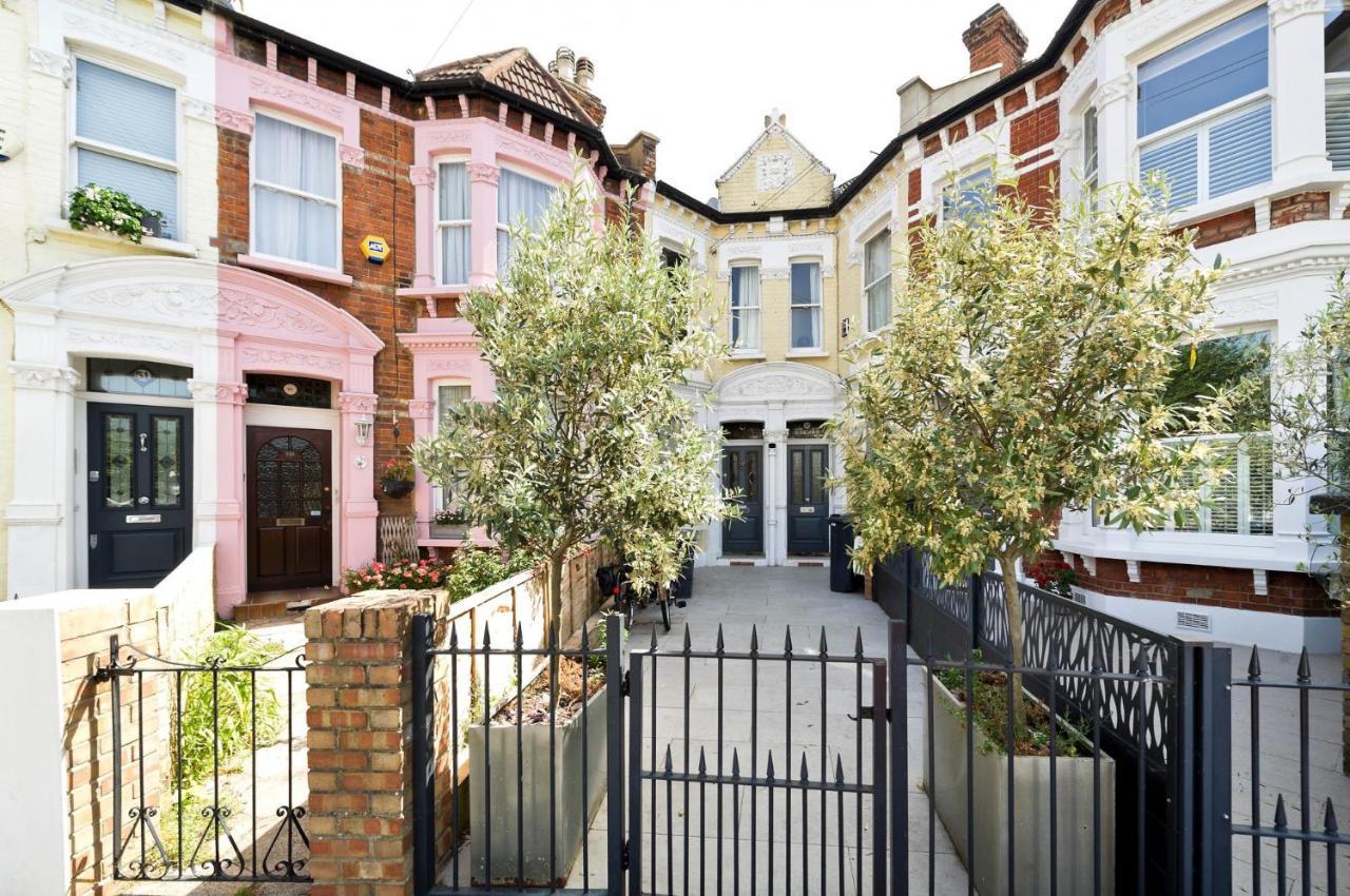 Вилла 3 Bed House In Fulham Лондон Экстерьер фото